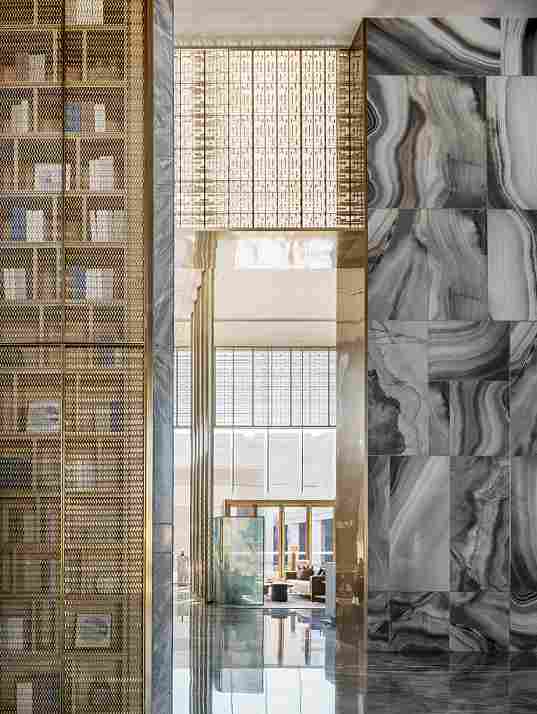 "玉石之尊：揭秘为何玉石成为石材中的无上王者"