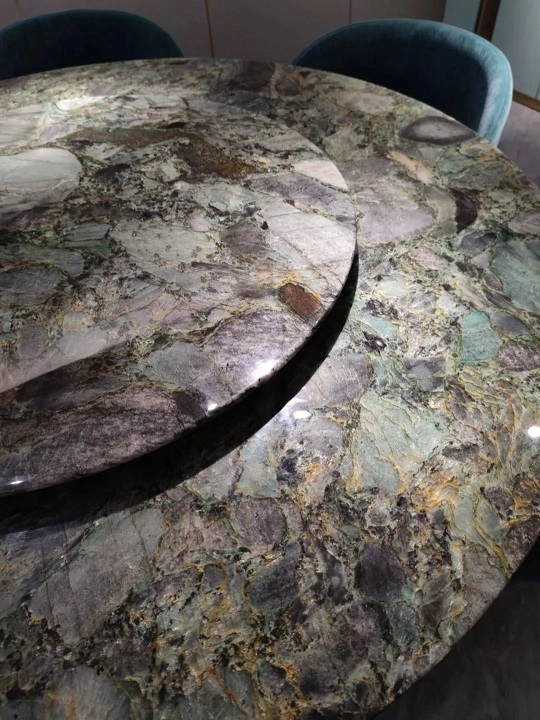 餐桌纠结大理石还是岩板？把优缺点排列出来