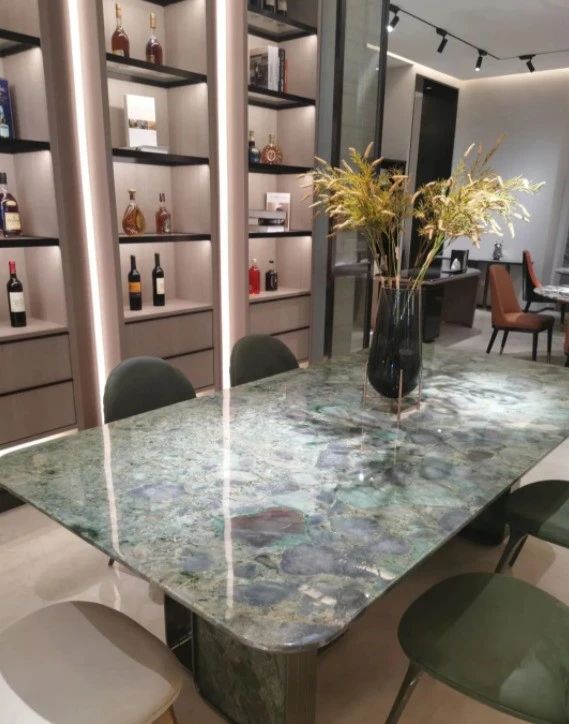 餐桌纠结大理石还是岩板？把优缺点排列出来