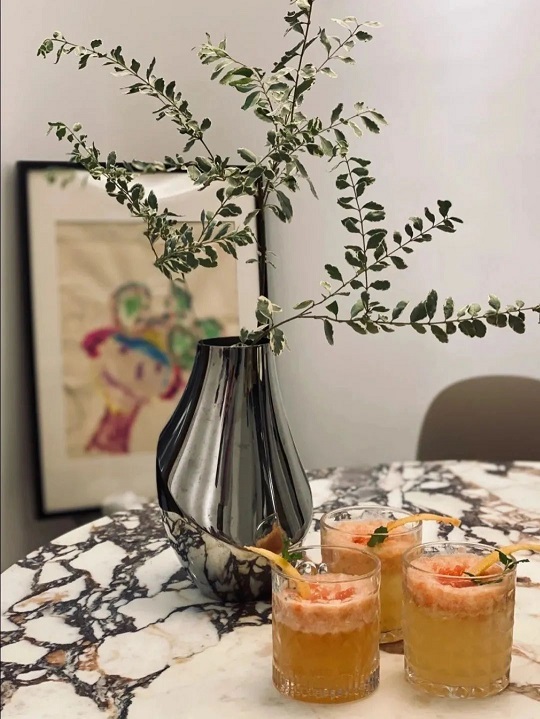 餐桌纠结大理石还是岩板？把优缺点排列出来