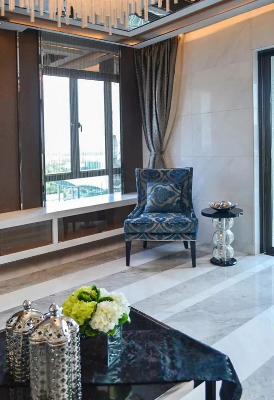 地铺大理石还是贴地砖？全面分析对比，看完不再纠结！