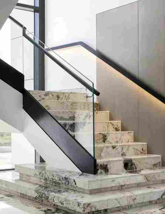 岩板七大缺点引爆行业危机！企业如何逆风翻盘，打造完美岩板产品？