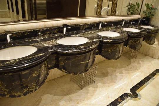 中国首家“七星级”酒店，大理石几乎全覆盖