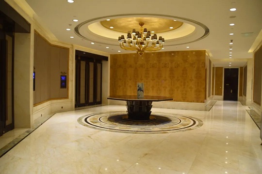 中国首家“七星级”酒店，大理石几乎全覆盖