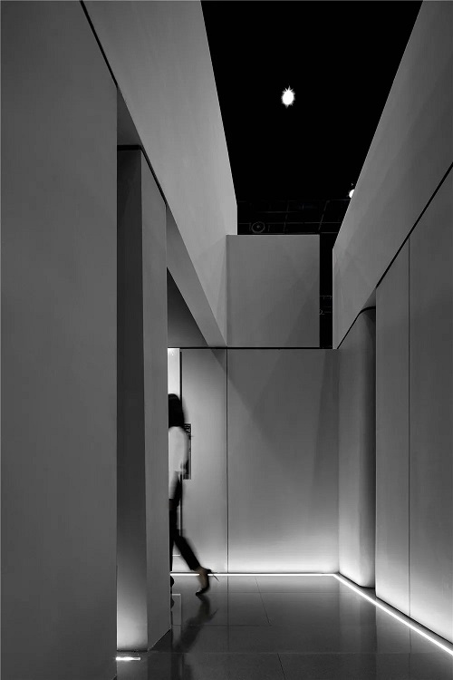 微信图片_20231223083528.jpg 共生形态丨咖啡与原石的碰撞