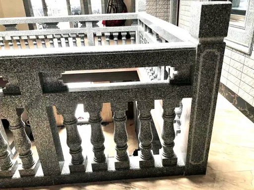 微信图片_20231202084650.jpg 不同用途的栏杆在选材、规格、样式上也有着很大的不同