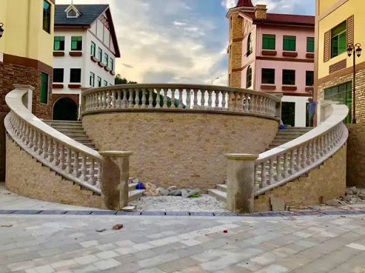 微信图片_20231202084655.jpg 不同用途的栏杆在选材、规格、样式上也有着很大的不同