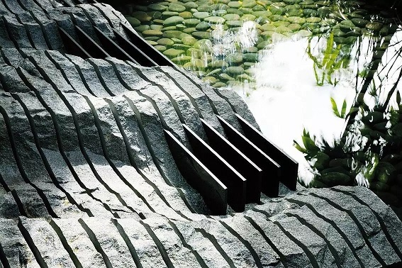 微信图片_20231129091002.jpg 景观石是园林景观中起到什么作用?