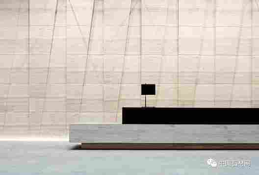 为什么铺设石材墙面、地面时要留缝？原因在这里