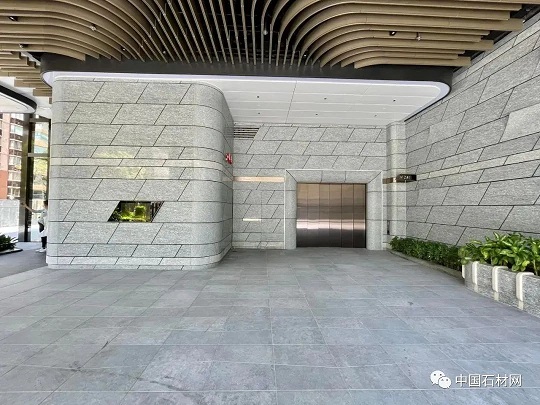 为什么铺设石材墙面、地面时要留缝？原因在这里