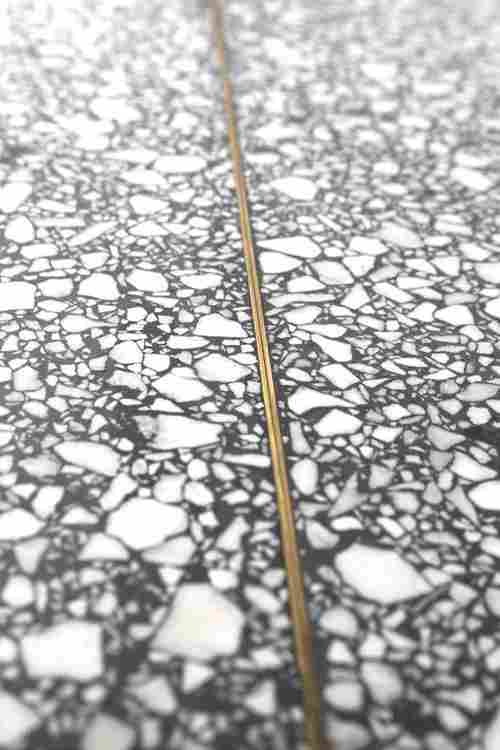 为什么铺设石材墙面、地面时要留缝？原因在这里