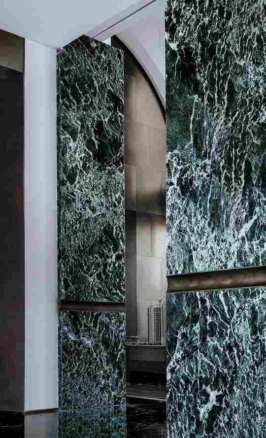 普拉达绿为什么如此受欢迎？