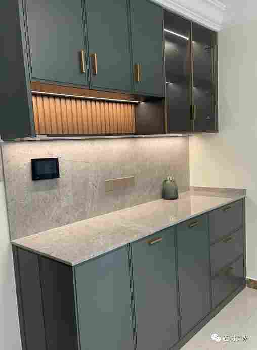 鞋柜和酒柜要不要加石材？为什么？