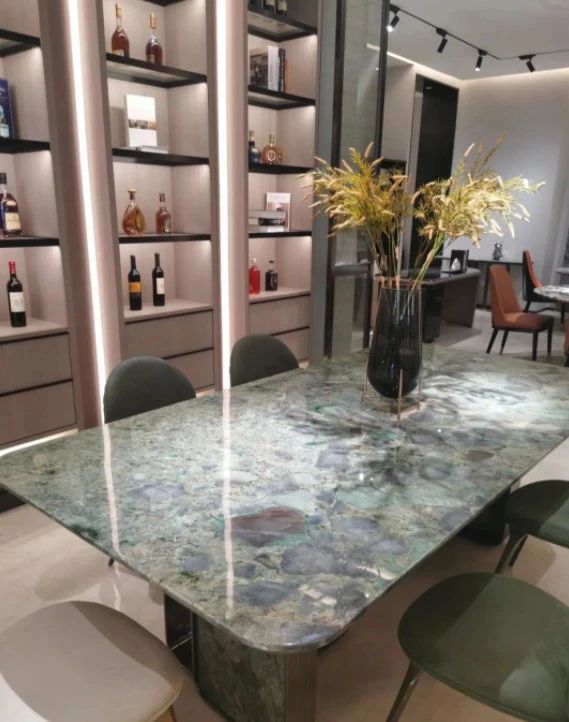 微信图片_20230928150417.jpg 石材餐桌VS岩板餐桌,该选哪个?优缺点对比