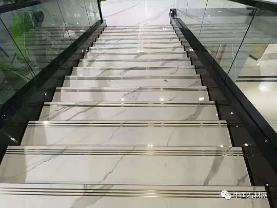 岩板楼梯缺陷都在这了，要注意这几个点