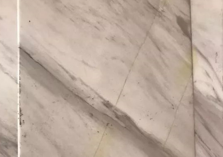 石材究竟为何会裂开破碎？原因不只是质量问题！