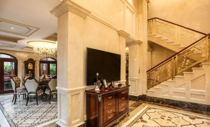 石材究竟为何会裂开破碎？原因不只是质量问题！