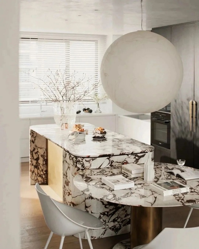 选餐桌纠结大理石&岩板的，优缺点一次盘明白