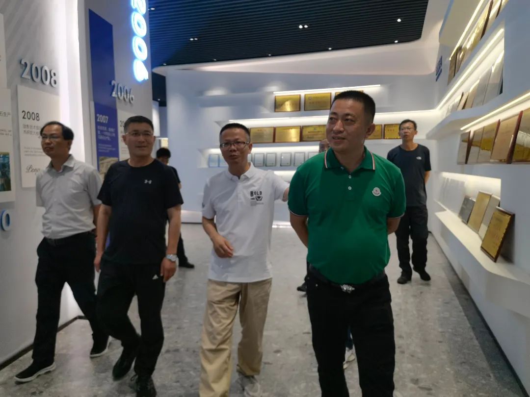 山东省五莲县委常委、政法委书记刘兆玉率队到水头考察调研石材产业