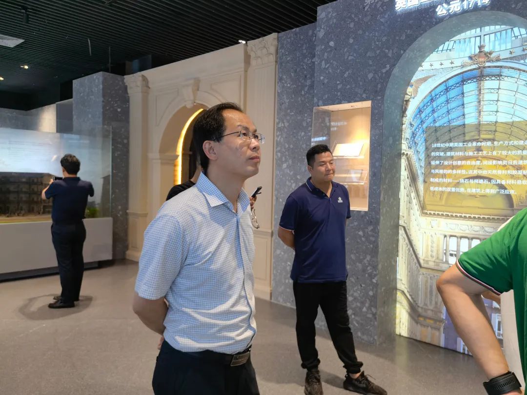 山东省五莲县委常委、政法委书记刘兆玉率队到水头考察调研石材产业