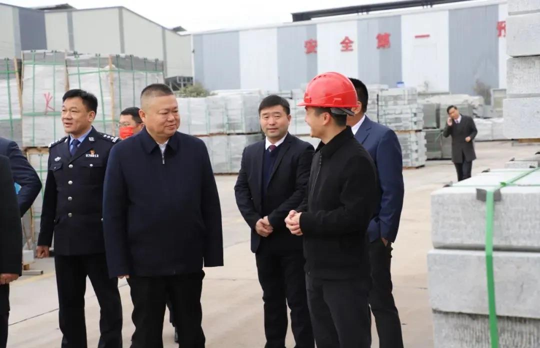 麻城汪书记调研石材产业园：全产业链冲刺500亿产值