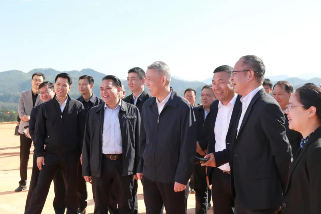 广西自治区副主席周成方一行莅临南部（岑溪）石材循环生态产业园调研！