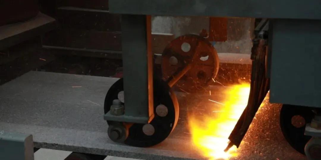 肃北马鬃山石材产业园按下“快进键”！开足马力促生产！