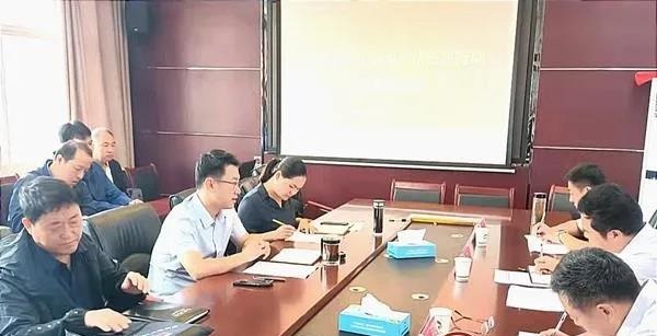 泌阳县自然资源局召开（石材）矿山集中整治百日行动座谈会