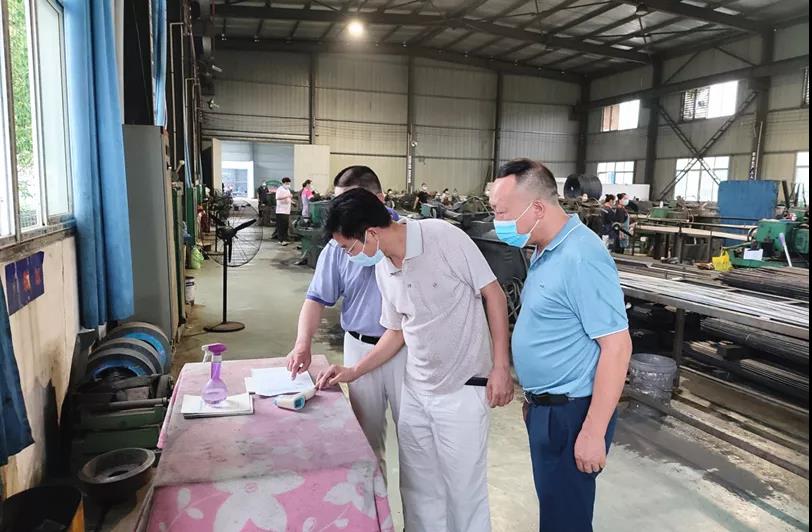 麻城市纪委监委：盯住石材企业“烦心事” 用心用情解难题