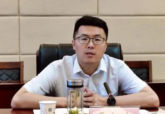 总投资5亿元!营盘山饰面石材矿山开采及深加工建设项目正式签约 总投资5亿元!营盘山饰面石材矿山开采及深加工建设项目正式签约