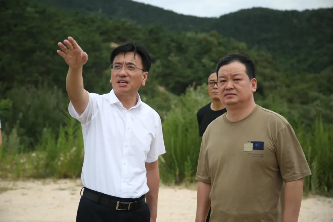 莱州市领导调研督导石材矿山恢复治理工作