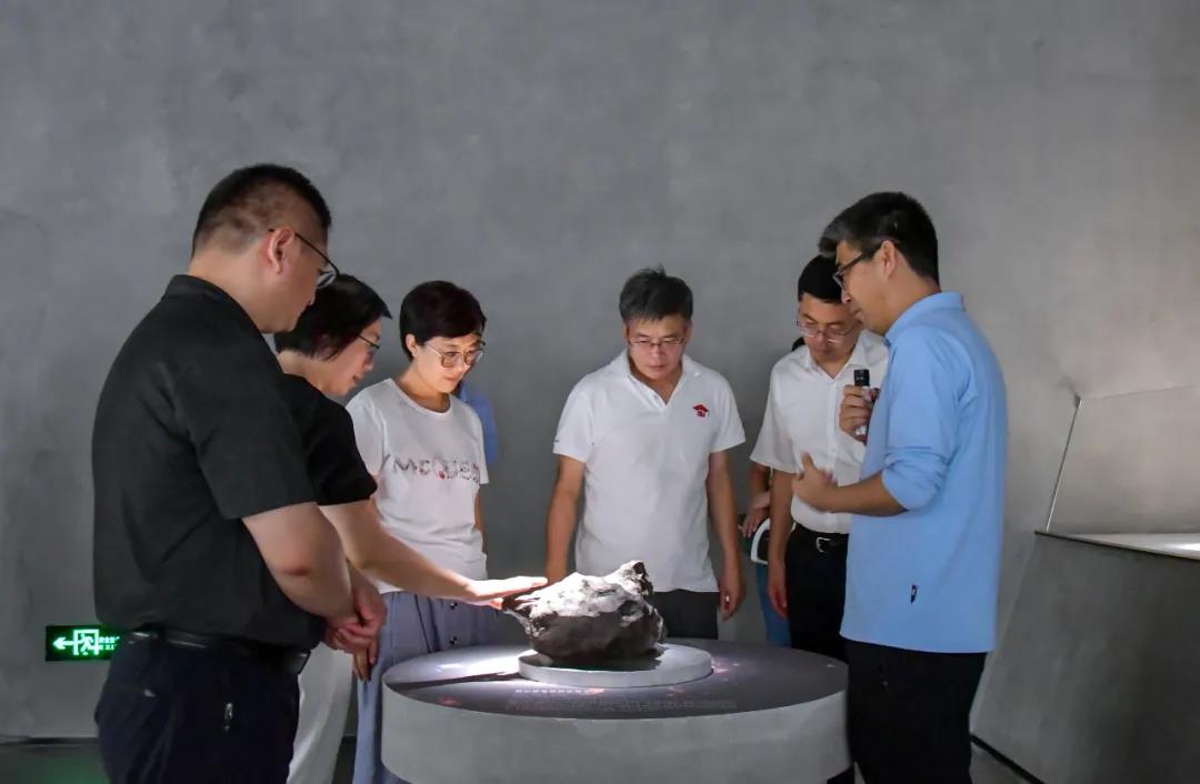 中国人民大学专家团一行莅临英良印象五号石材文化创意园开展专题调研 中国人民大学专家团一行莅临英良印象五号石材文化创意园开展专题调研