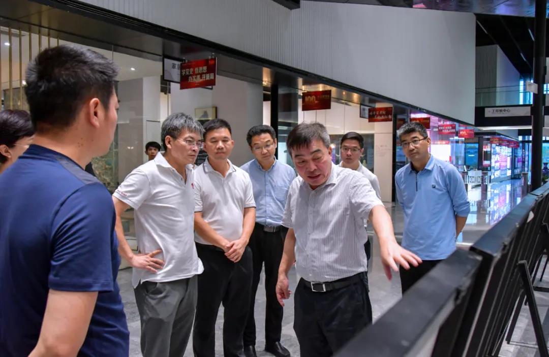 中国人民大学专家团一行莅临英良印象五号石材文化创意园开展专题调研 中国人民大学专家团一行莅临英良印象五号石材文化创意园开展专题调研