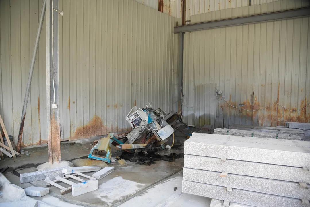 重拳出击！南安市石井镇开展石材企业污染整治行动