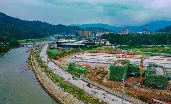 从新型建材产业探荥经转型发展之路 从新型建材产业探荥经转型发展之路