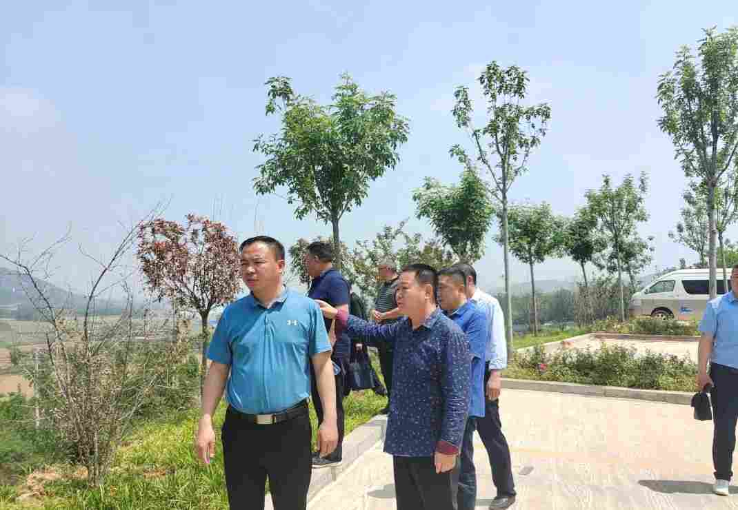 县汶上县石材产业服务中心学习观摩兄弟县露天矿山管理工作 县汶上县石材产业服务中心学习观摩兄弟县露天矿山管理工作