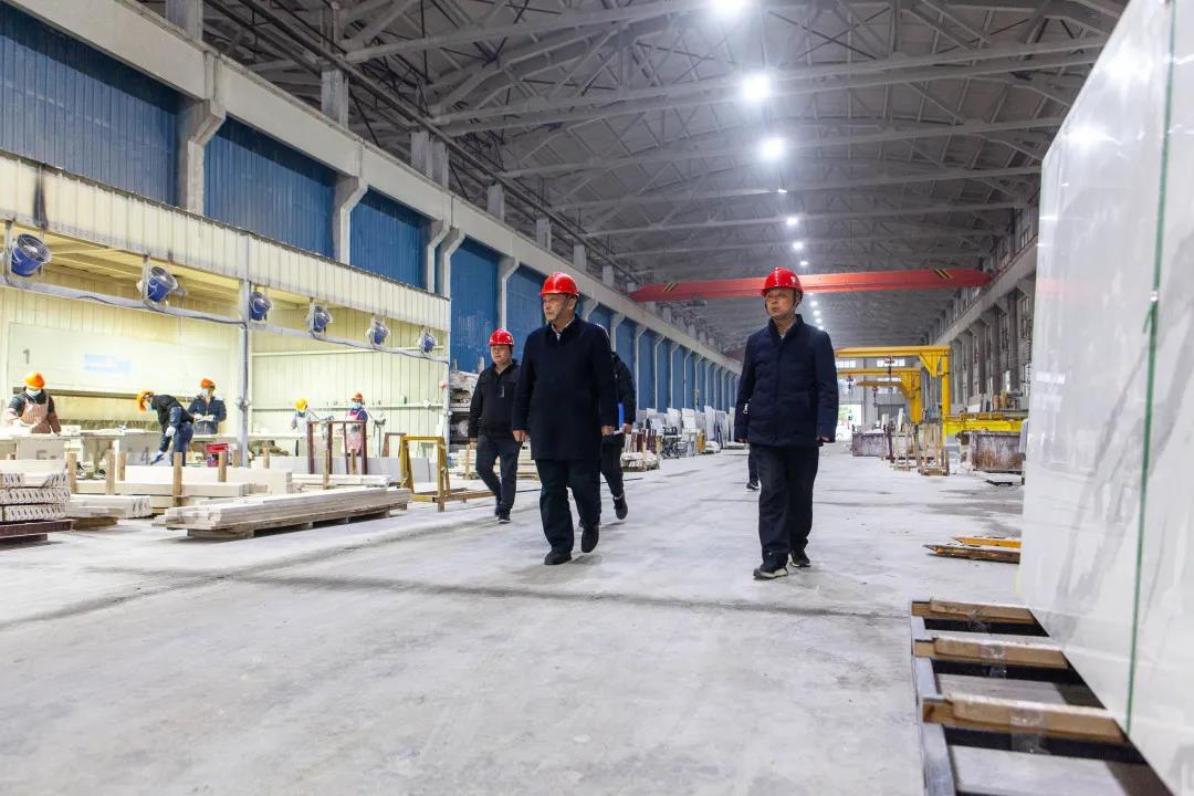 宜兴万石镇重拳出击“散乱污”石材加工企业专项整治