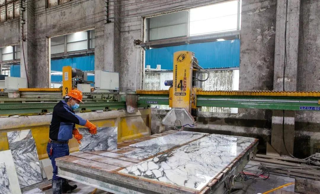 江苏宜兴万石镇重拳出击“散乱污”石材加工企业专项整治 江苏宜兴万石镇重拳出击“散乱污”石材加工企业专项整治