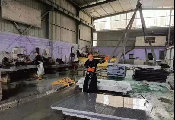 江苏宜兴万石镇重拳出击“散乱污”石材加工企业专项整治 江苏宜兴万石镇重拳出击“散乱污”石材加工企业专项整治