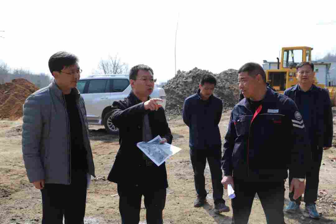 灵宝市委副书记、代市长张志刚调研矿山安全环境综合整治工作
