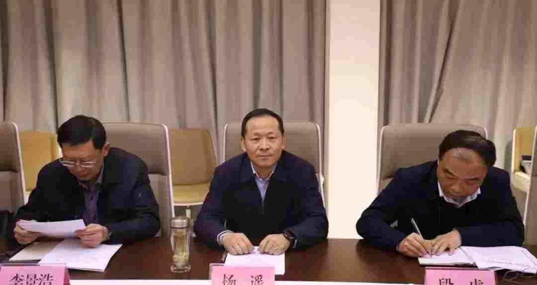 麻城市领导一行调研石材产业园发展情况并参加座谈会 麻城市领导一行调研石材产业园发展情况并参加座谈会