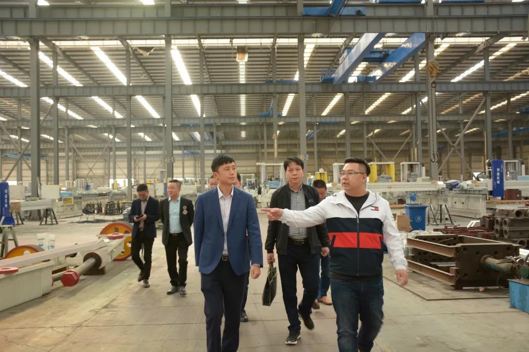 永定区副区长兰光带队到水头考察，就永定石材产业发展展开交流