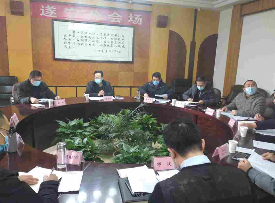 四川省自然资源厅二级巡视员陈东辉带队核查遂宁市露天矿山综合整治工作 四川省自然资源厅二级巡视员陈东辉带队核查遂宁市露天矿山综合整治工作