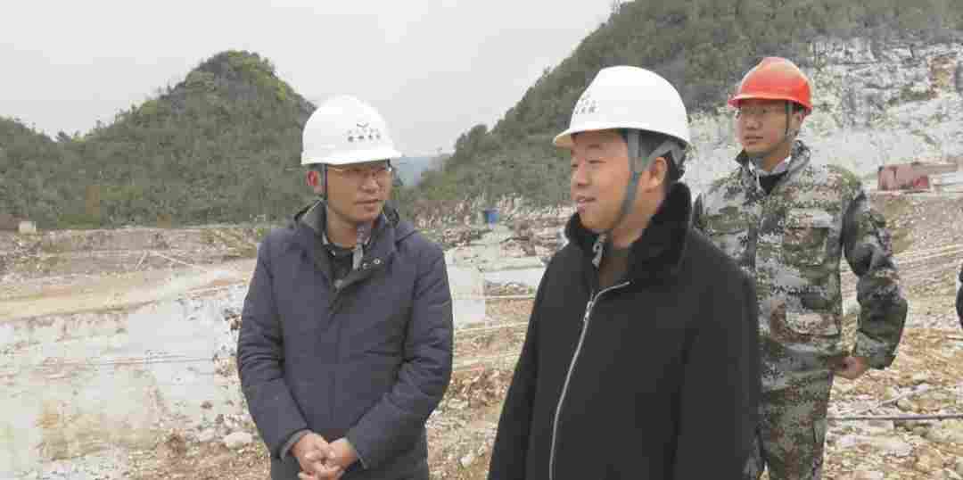 贵州安龙县委副书记黄思勇到笃山镇调研石材企业安全生产工作