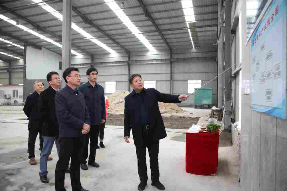 莱州市委书记于宁带队到柞村镇调研督导石材产业，加快推动石材产业高质量发展