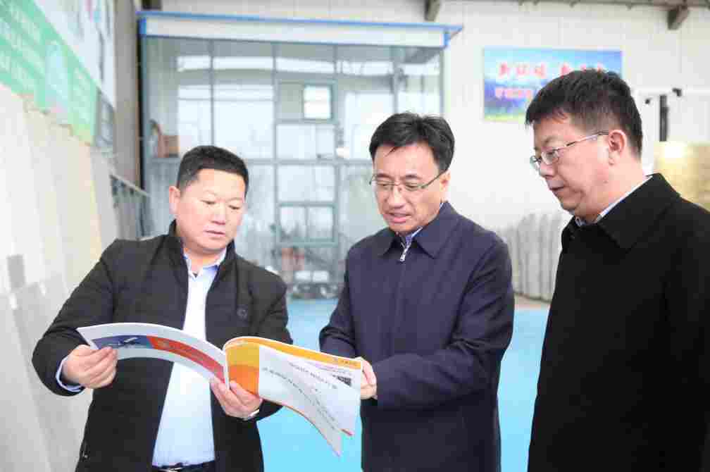 莱州市委书记于宁带队到柞村镇调研督导石材产业，加快推动石材产业高质量发展