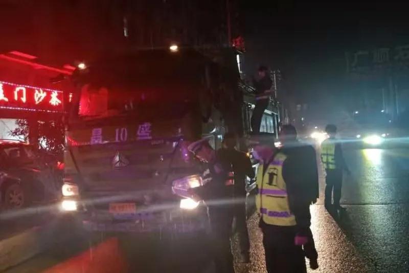 麻城成立专班整治石材产业货运车辆,6家企业被下达责令整改通知书 麻城成立专班整治石材产业货运车辆,6家企业被下达责令整改通知书