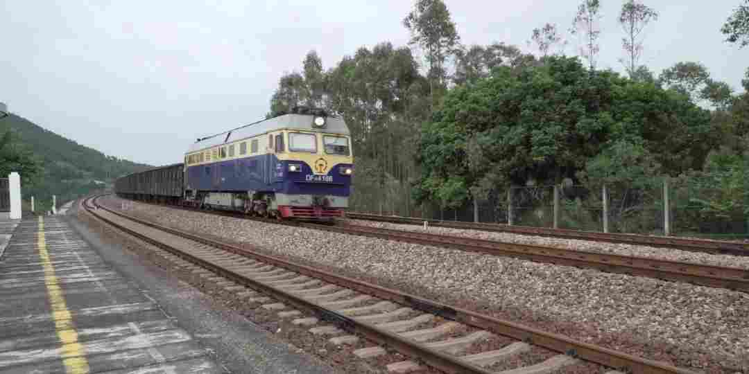 梧州市政协主席率队前往岑溪市就石材物流运输工作开展专题调研