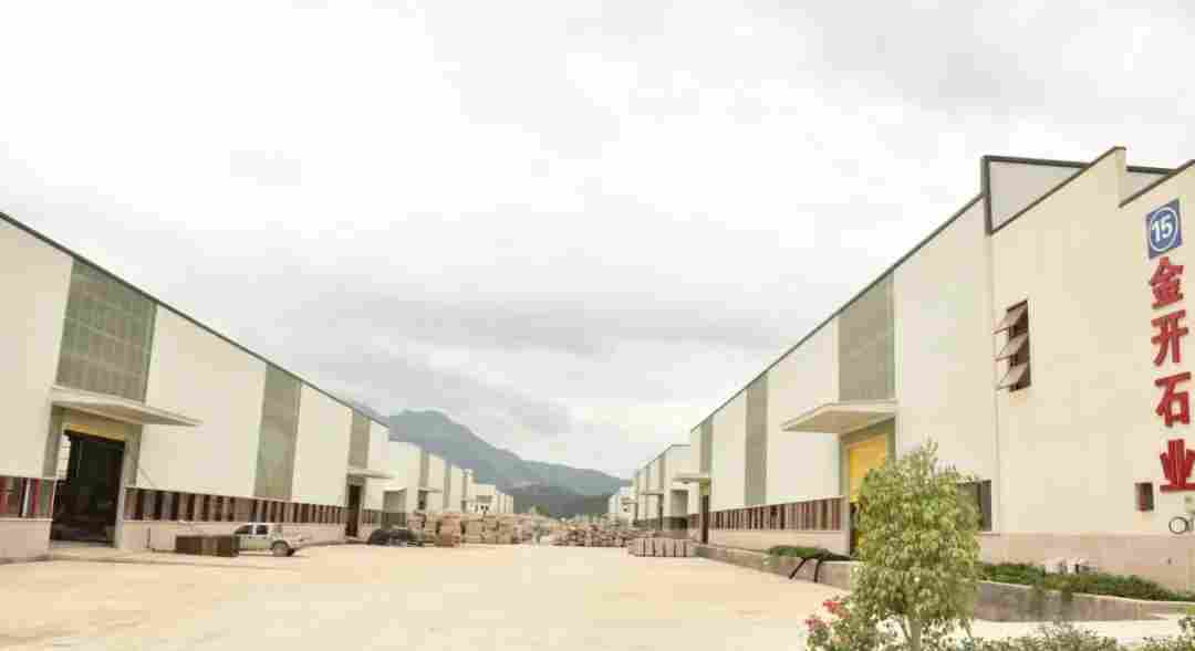 永定区委书记带队调研龙湖保护与开发和永定红石材循环经济产业园建设情况 永定区委书记带队调研龙湖保护与开发和永定红石材循环经济产业园建设情况