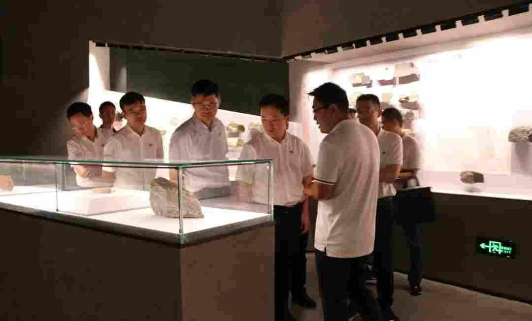 省委组织部到水头镇调研非公企业党建工作，党建引领石材产业转型升级